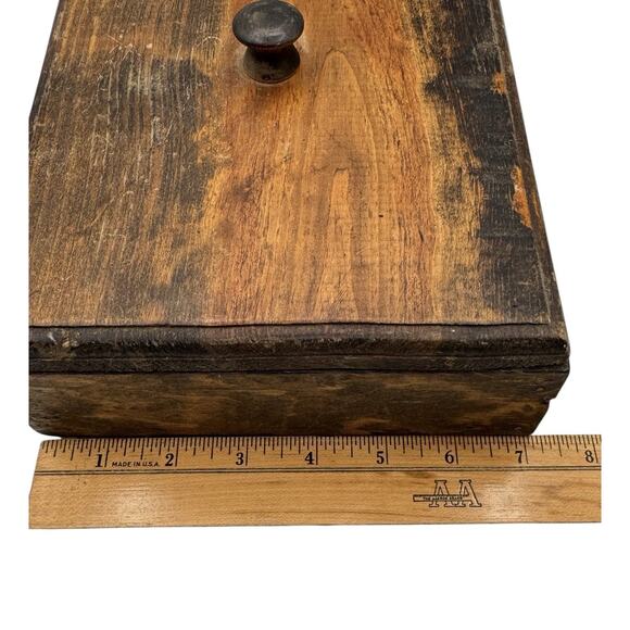 Primitive Wooden Box with Lid Handmade 9" x 7" Rustic Basic Weathered Wood Vtg - Picture 13 of 16